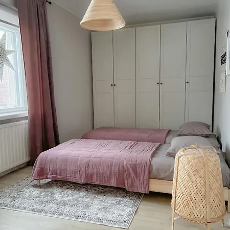 Apartman Bright Near To The Center